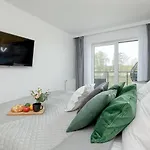 Comfortable Apartment, River View, Indoor Pool Apartamento Dziwnów