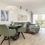 Comfortable Apartment, River View, Indoor Pool * Dziwnów