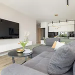 Comfortable Apartment, River View, Indoor Pool Dziwnów