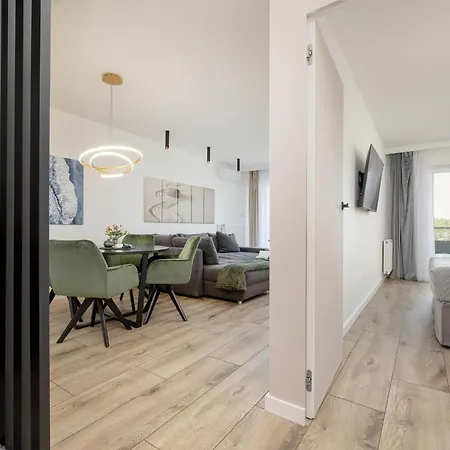 Beautiful Apartment, Swimming Pool, Sauna, *