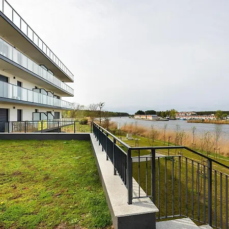 Comfortable Apartment, River View, Indoor Pool Dziwnów