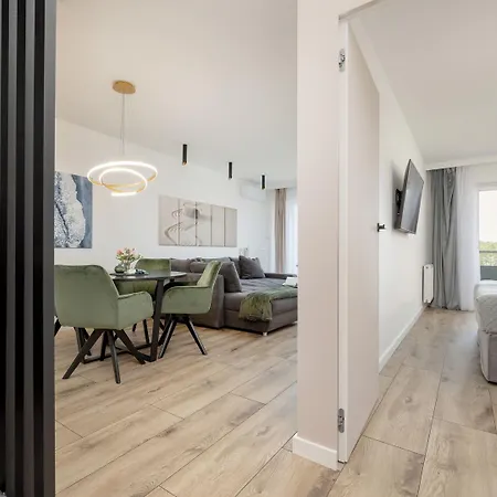 Comfortable Apartment, River View, Indoor Pool Lägenhet Dziwnów